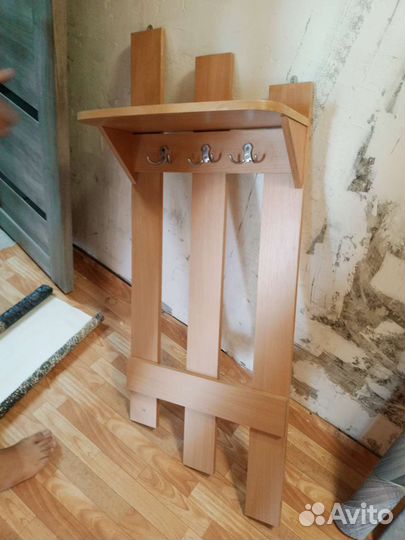 Вешалка в прихожую