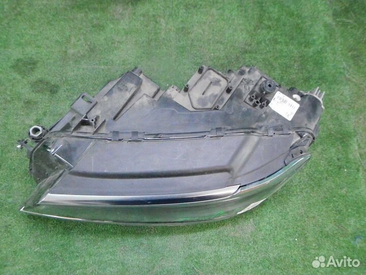 Фара левая Volkswagen Tiguan