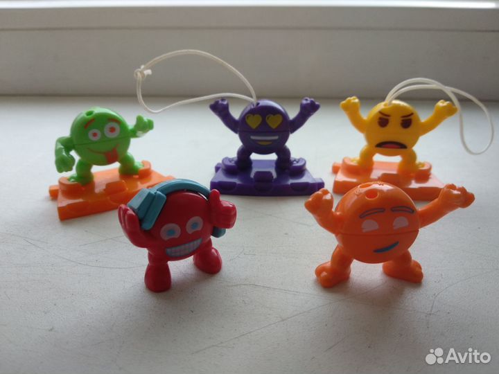 Брелок Киндер Джой emoji