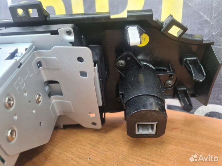 Магнитола передняя Kia Rio X-Line 1 G4FG 2017-2020