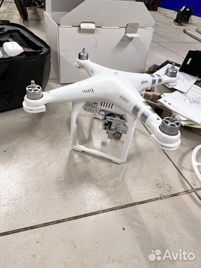 Квадрокоптер dji phantom 3