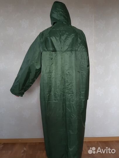 Дождевик с капюшоном размер 48-50