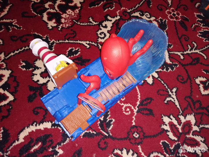 Hot wheels треки осьминог и джокер