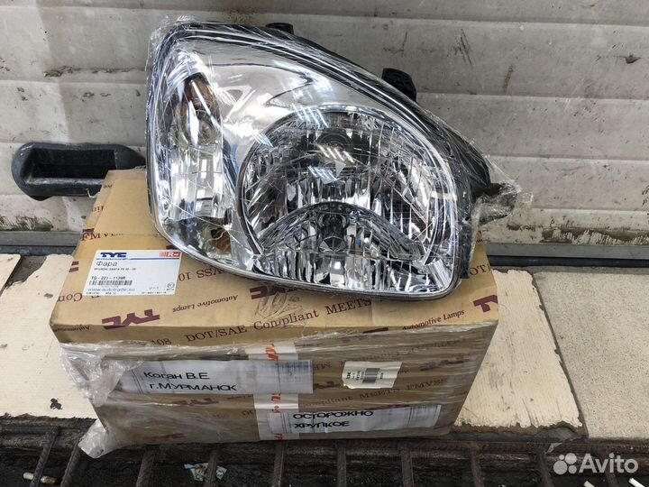 Hyundai Santa Fe 1 фара правая