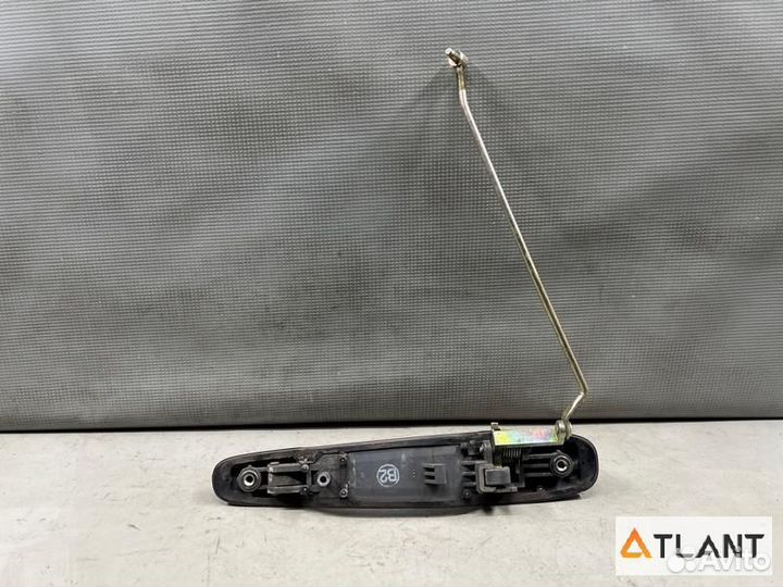 Ручка двери задний правый toyota estima