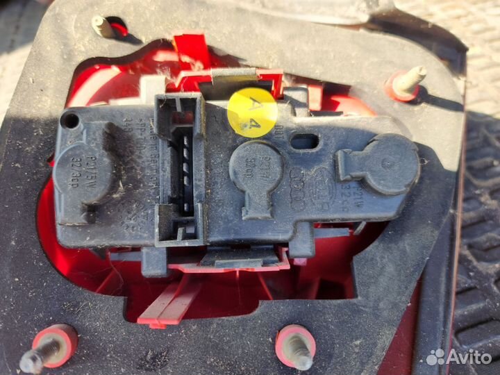 Левая задняя фара на audi А6 С5