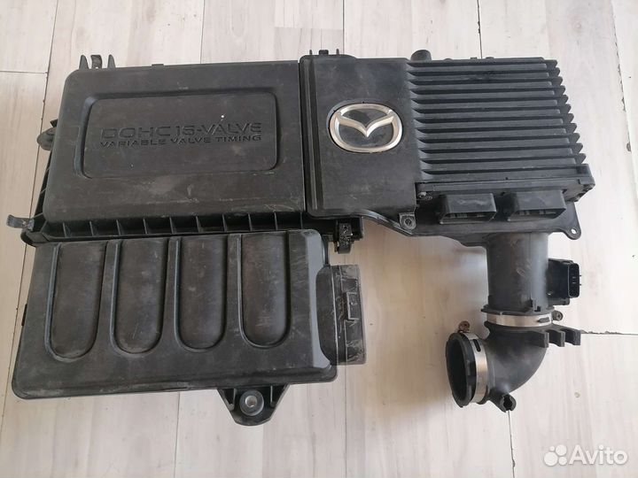 Корпус воздушного фильтра Mazda Mazda3 седан 1.6