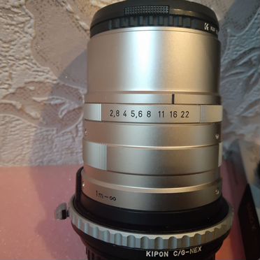 Carl Zeiss Sonnar 2.8/90, + адаптер Sony E
