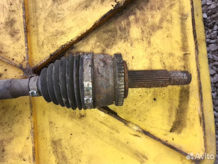 Привод (полуось) передний правый Hyundai Solaris