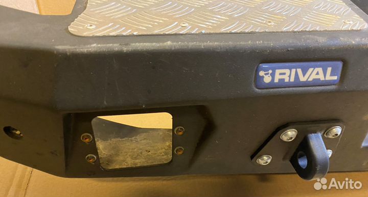 Задний бампер для VW Amarok 