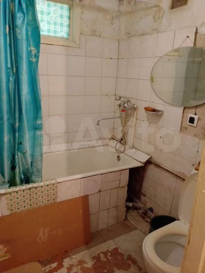 2-к. квартира, 43 м², 1/3 эт.