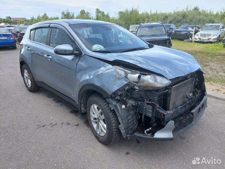 Kia Sportage 2.0 МТ, 2019, битый, 41 290 км