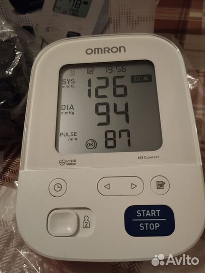 Тонометр Omron M3 Comfort манжета 22-42см