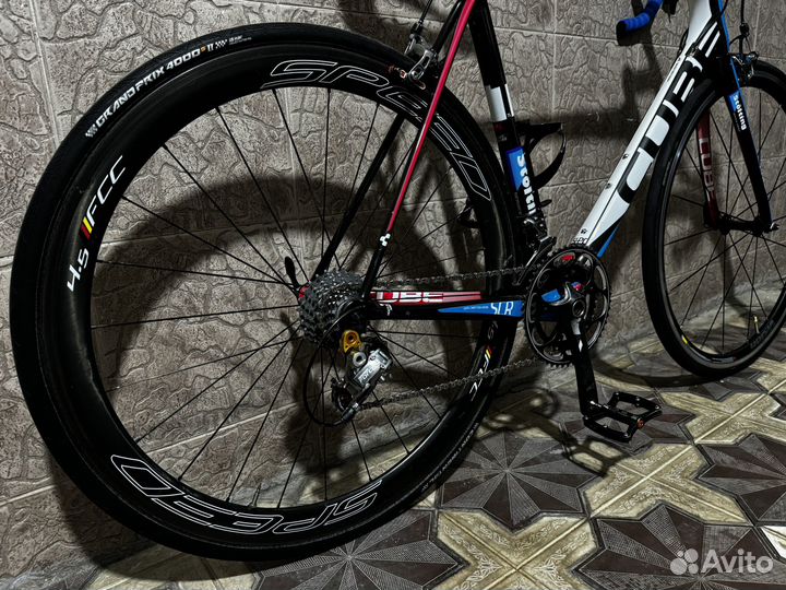 Шоссейный карбоновый велосипед Cube