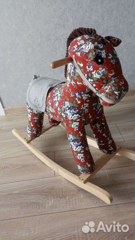 Детская качалка лошадь