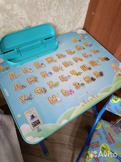Детский стол и стул