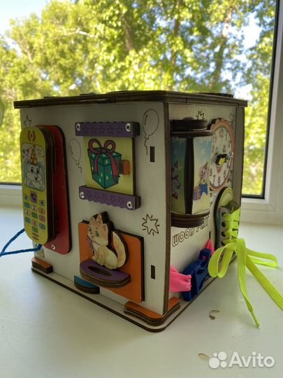 Бизиборд домик