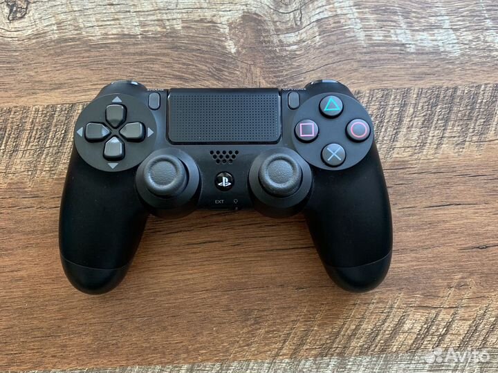 Dualshok 4 v2 оригинальный новый с комплекта