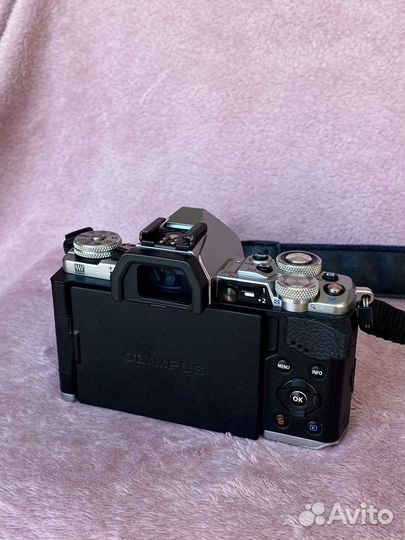 Фотоаппарат Olympus OM-D E-M5 Mark II