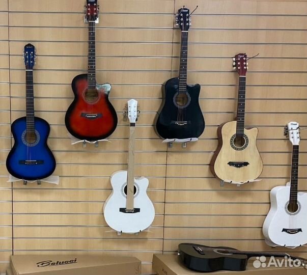 Акустическая гитара
