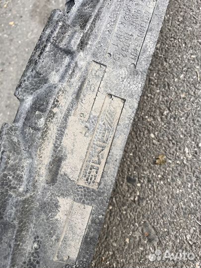 Усилитель бампера Mercedes w213