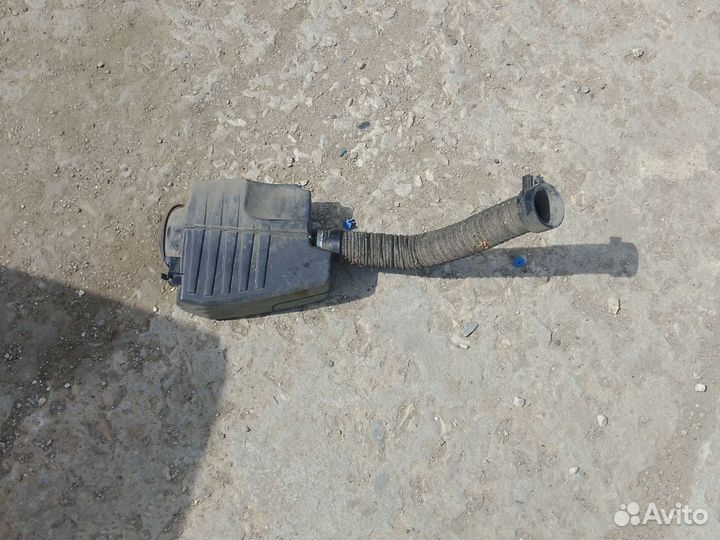 Корпус воздушного фильтра Renault Megan2