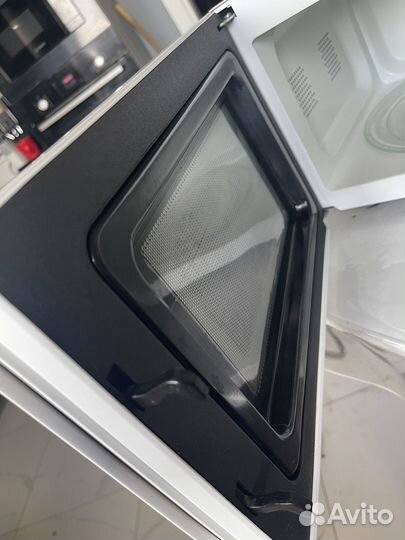 Микроволновая печь leran