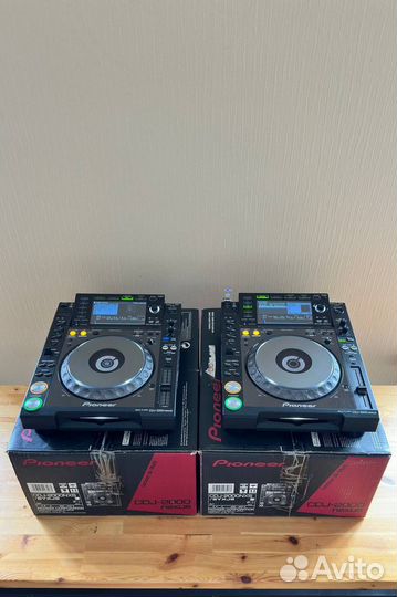 Пара Pioneer CDJ2000NXS