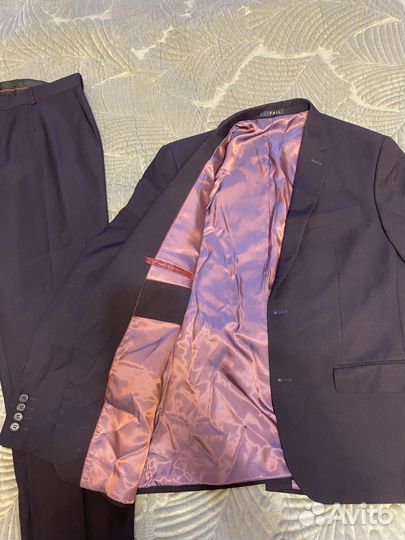 Брючный костюм