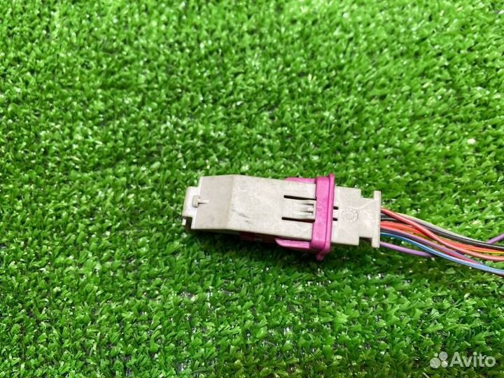 Разъем Audi A4 B8