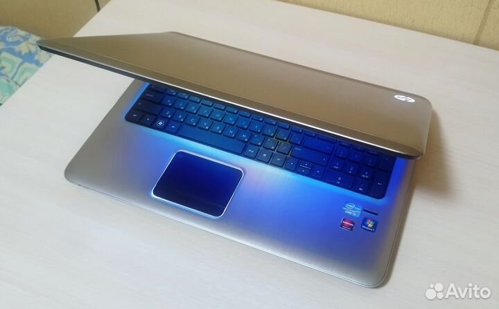 Большой ноутбук HP Pavilion DV7 в хорошем состояни