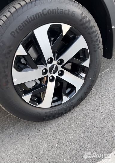 Continental PremiumContact 6 235/60 R18 107V