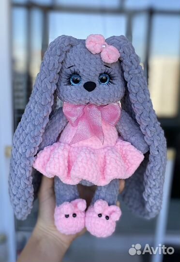 Вязаный зайка в ассортименте,вязаные игрушки