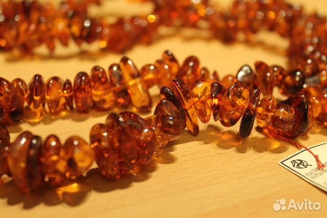 Бусы янтарные. Amber beads