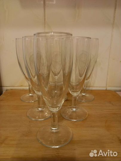 Бокалы для шампанского