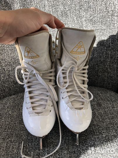 Фигурные коньки jackson elle