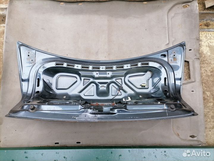 Крышка багажника для VW Bora 1997-2005