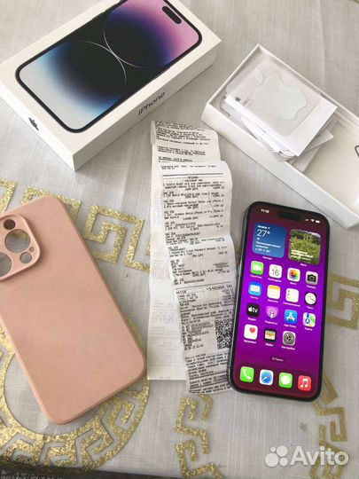 Телефон iPhone 14 Pro