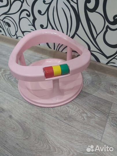 Стульчик для купания в ванной