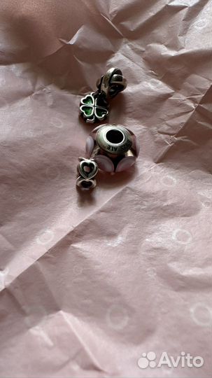 Украшение шарм