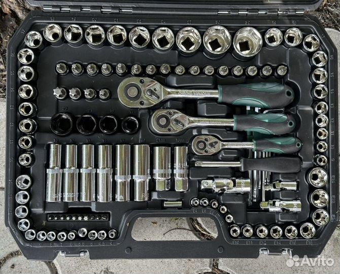 Набор инструментов 151 предмет в кейсе