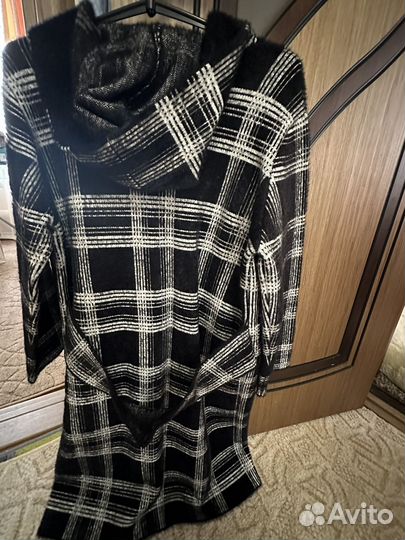 Женская верхняя одежда яркая 44-46