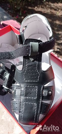 Сандалии elegami