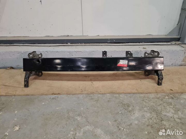 Усилитель переднего бампера Kia Sportage 4 QL