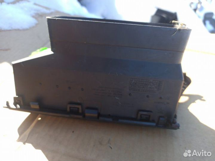 Дефлектор воздушный Citroen Xsara лифтбек 1.6 2003