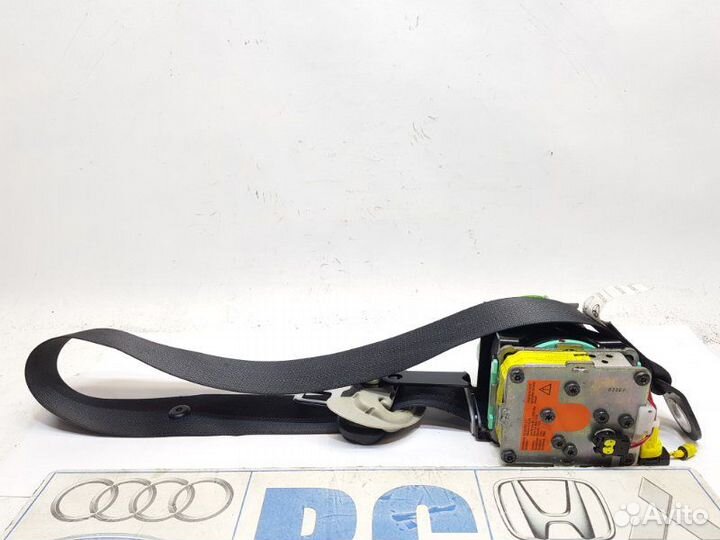 Ремень безопасности передний левый Toyota Auris