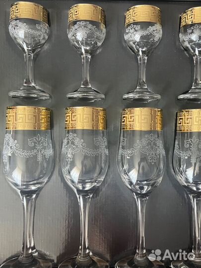 Набор бокалов