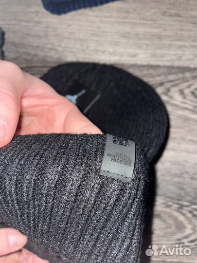 Зимняя шапка tnf