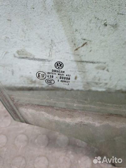 Стекло боковой двери Volkswagen Passat 8 2015, 2017