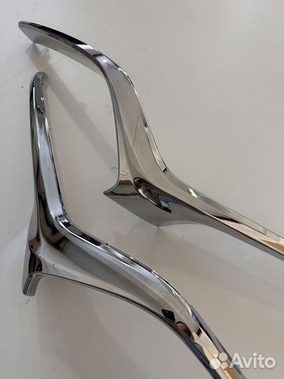 Молдинг решетки радиатора mazda 6 gj